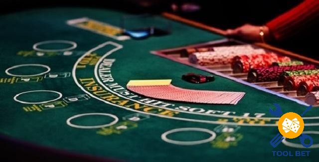 Quan sát kỹ giúp bạn có thêm góc nhìn về cách chơi baccarat